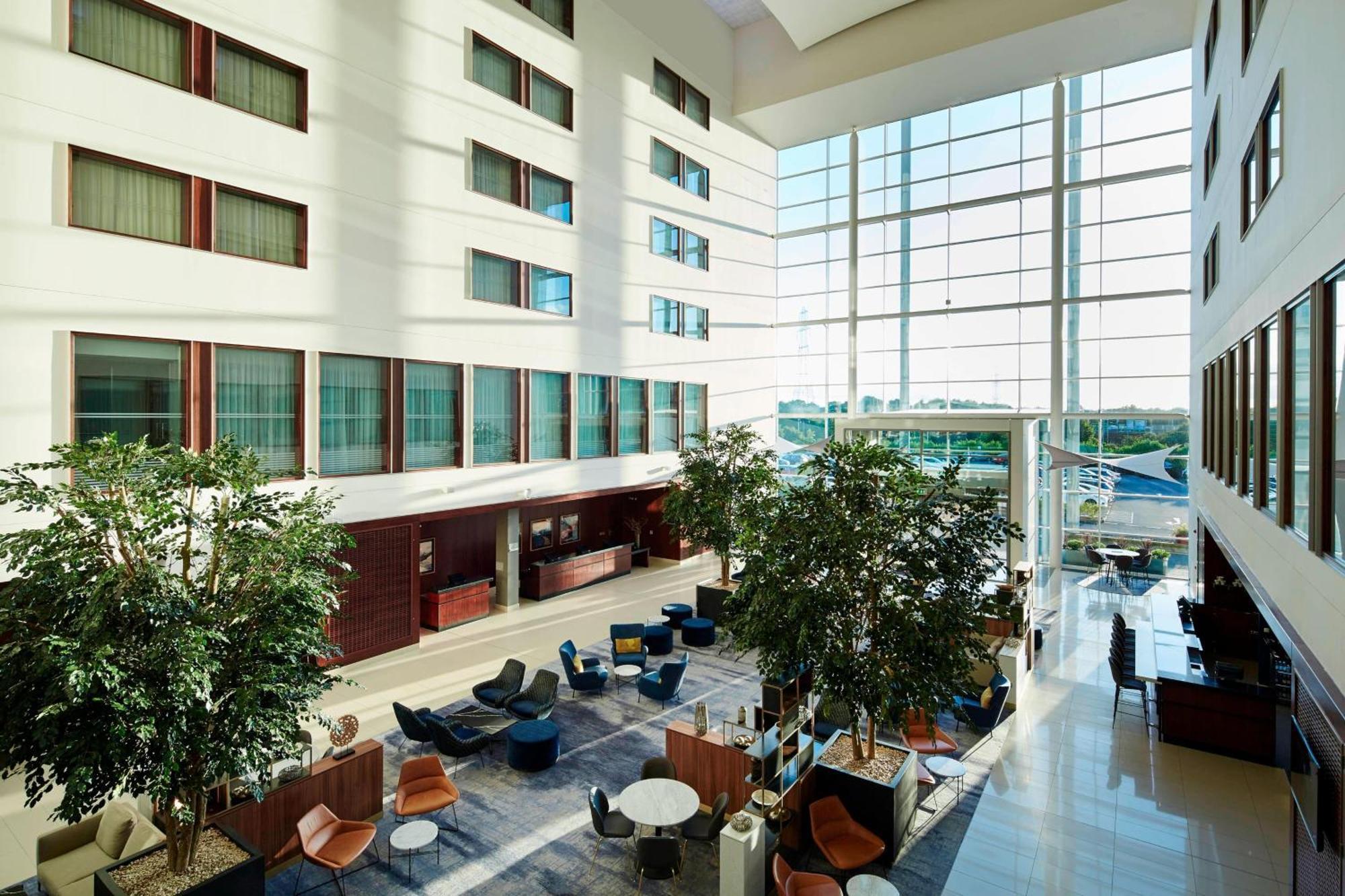 Leicester Marriott Hotel Bagian luar foto